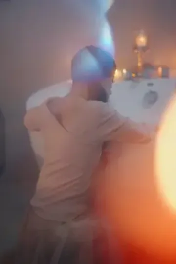 Patron bana karşı tutuklu olma afişi