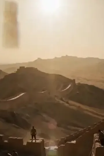 Antik güçlü adam modern hayatta afişi