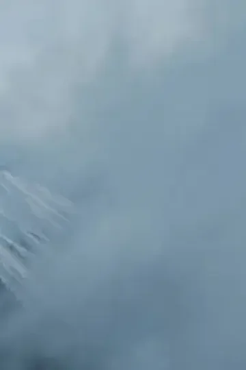 Tanrı seviyesi ata geri döndü afişi